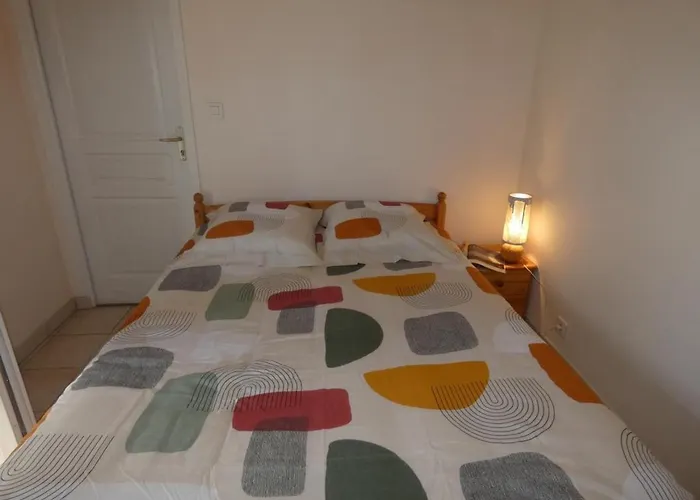 Maison De A - 6 Personnes, Animaux Admis, Parking - Fr-1-540-283